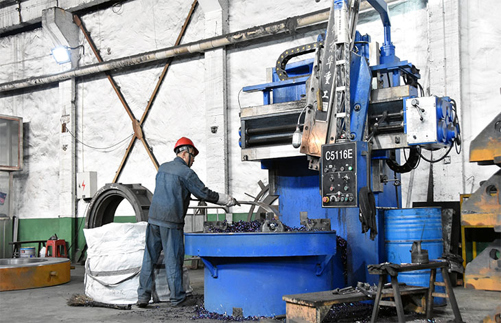 【潤康】分享：立磨輥套、磨盤襯板磨損修復(fù)是難題嗎？